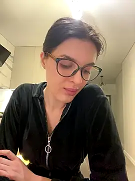 little belucci online show from January 2026 03:06:01 PM