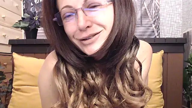 lilianleight online show from September 2025 08:36:02 PM