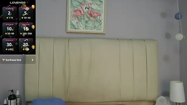 Snapshot of amy_le01 chatting on June 2026 01:39:02 PM amy le01 online show from June 2026 01:39:02 PM