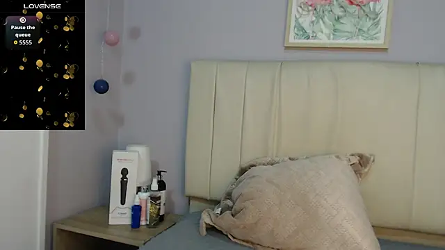 amy le01 online show from October 2025 01:19:01 PM