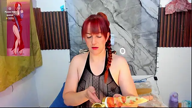 Hannaa32 online show from December 2025 08:47:02 AM