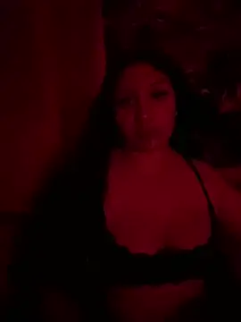 Snapshot of Sxyniaaa chatting on December 2024 05:21:01 AM Sxyniaaa online show from December 2024 05:21:01 AM