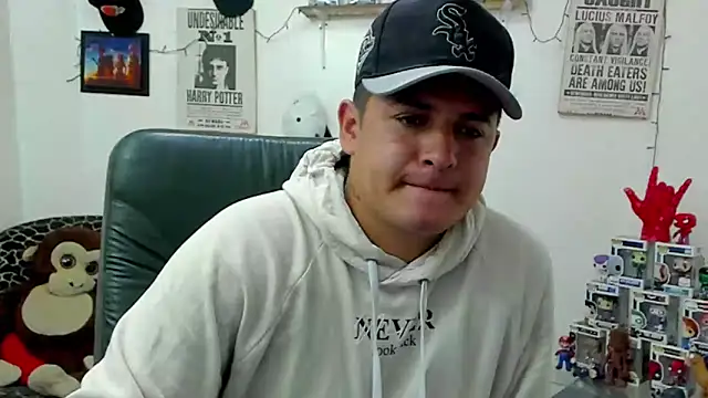 Snapshot of ney_22 chatting on February 2025 04:14:02 PM ney 22 online show from February 2025 04:14:02 PM