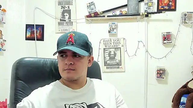 ney 22 online show from November 2025 01:36:02 PM