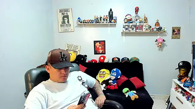Snapshot of ney_22 chatting on June 2026 01:33:01 AM ney 22 online show from June 2026 01:33:01 AM