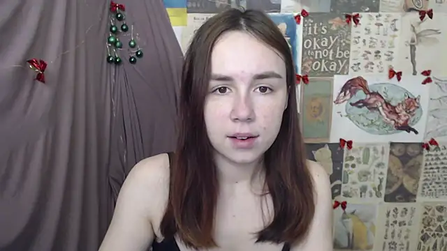 Snapshot of VeryVeryVeryShy_ chatting on January 2026 06:28:01 AM VeryVeryVeryShy online show from January 2026 06:28:01 AM