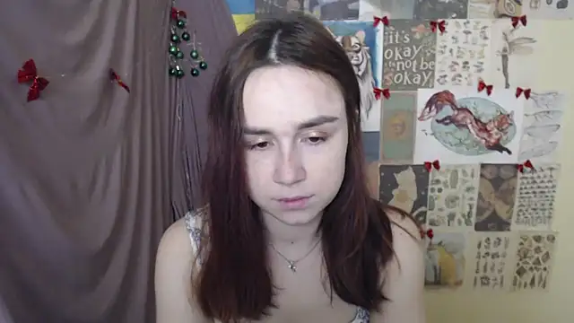 Snapshot of VeryVeryVeryShy_ chatting on December 2025 09:30:02 AM VeryVeryVeryShy online show from December 2025 09:30:02 AM