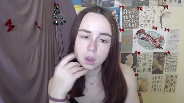 Snapshot of VeryVeryVeryShy_ chatting on December 2025 10:19:02 AM VeryVeryVeryShy online show from December 2025 10:19:02 AM