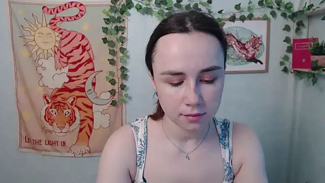 Snapshot of VeryVeryVeryShy_ chatting on May 2026 05:38:01 AM VeryVeryVeryShy online show from May 2026 05:38:01 AM