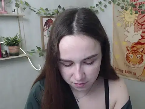 Snapshot of VeryVeryVeryShy_ chatting on April 2026 05:32:01 AM VeryVeryVeryShy online show from April 2026 05:32:01 AM