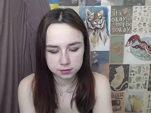 Snapshot of VeryVeryVeryShy_ chatting on February 2026 06:51:01 AM VeryVeryVeryShy online show from February 2026 06:51:01 AM