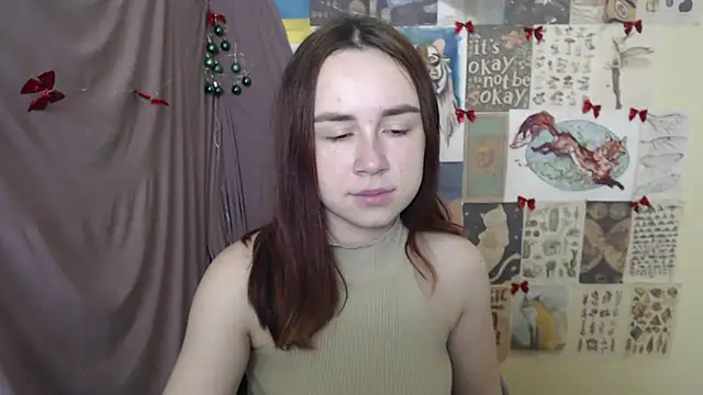 Snapshot of VeryVeryVeryShy_ chatting on December 2025 06:38:02 AM VeryVeryVeryShy online show from December 2025 06:38:02 AM