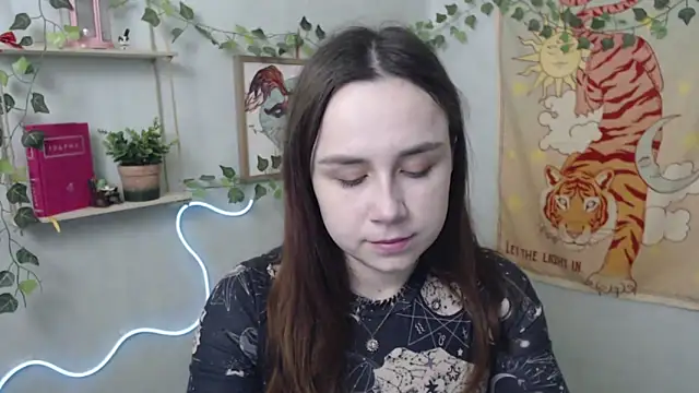 Snapshot of VeryVeryVeryShy_ chatting on April 2026 05:41:01 AM VeryVeryVeryShy online show from April 2026 05:41:01 AM