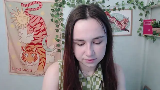 Snapshot of VeryVeryVeryShy_ chatting on June 2026 05:40:02 AM VeryVeryVeryShy online show from June 2026 05:40:02 AM