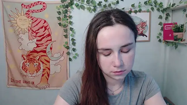 VeryVeryVeryShy  online show from June 2026 05:40:02 AM