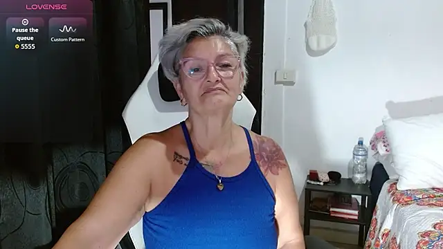 bety-cum2 online show from April 2026 09:29:01 PM