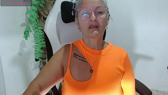 bety-cum2 online show from April 2026 12:50:01 PM