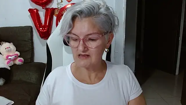 bety-cum2 online show from February 2026 11:24:02 PM