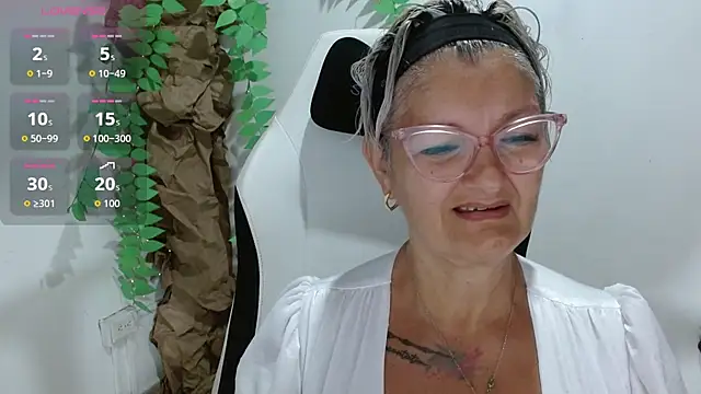 bety-cum2 online show from April 2026 11:17:02 AM