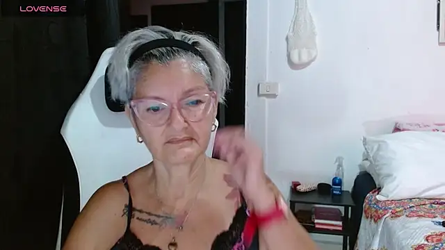 bety-cum2 online show from April 2026 10:21:01 AM