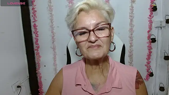 Snapshot of bety-cum2 chatting on July 2026 12:34:02 PM bety-cum2 online show from July 2026 12:34:02 PM