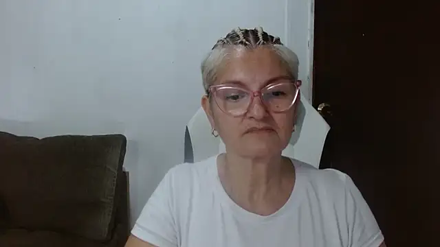 bety-cum2 online show from February 2026 12:09:01 AM