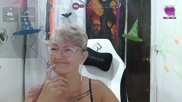 Snapshot of bety-cum2 chatting on October 2025 09:01:01 AM bety-cum2 online show from October 2025 09:01:01 AM