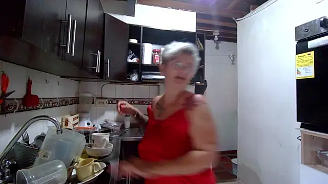 Snapshot of bety-cum2 chatting on March 2025 07:01:02 PM bety-cum2 online show from March 2025 07:01:02 PM