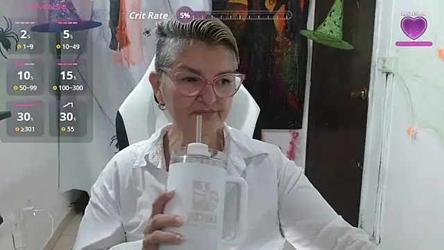 Snapshot of bety-cum2 chatting on October 2025 01:28:01 AM bety-cum2 online show from October 2025 01:28:01 AM