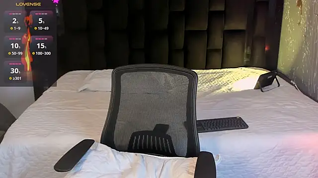 AndyWiilliams online show from September 2025 09:43:02 PM