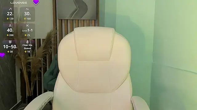 Snapshot of AndyWiilliams chatting on July 2026 10:35:02 PM AndyWiilliams online show from July 2026 10:35:02 PM