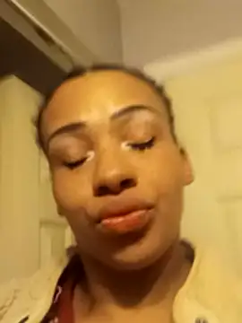 Snapshot of goddessnathalie1 chatting on December 2025 11:31:02 PM goddessnathalie1 online show from December 2025 11:31:02 PM