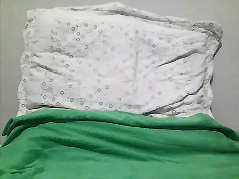 Snapshot of TriggleDee84 chatting on June 2026 02:28:02 PM TriggleDee84 online show from June 2026 02:28:02 PM