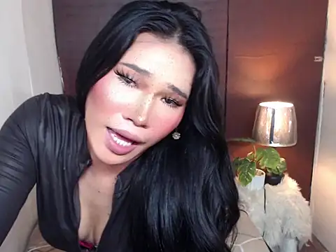 Ur Fantastic Lina online show from April 2026 11:41:02 PM