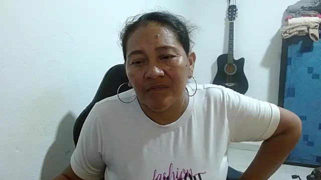 katia mature online show from June 2026 08:39:01 PM