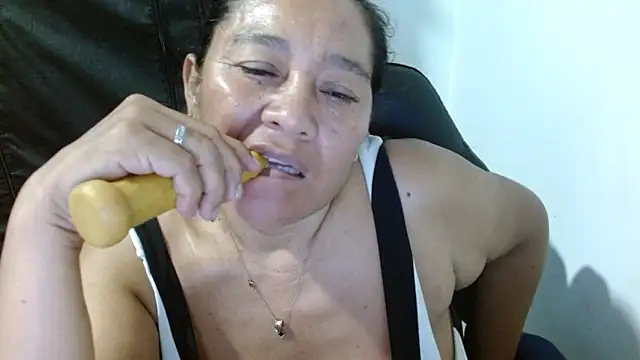 katia mature online show from November 2025 07:12:01 AM