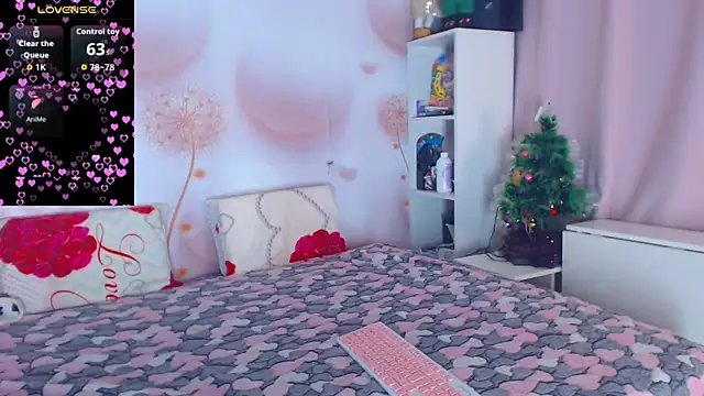 mooncandygirl online show from February 2026 12:12:02 PM