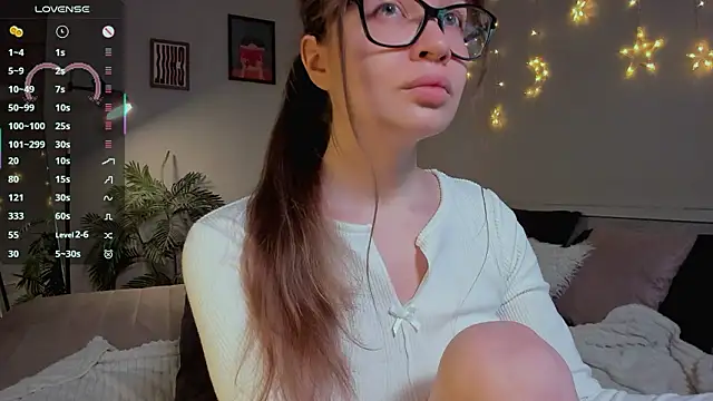 Virtual Girll online show from March 2026 03:07:01 PM