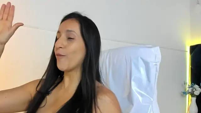 lauren fit online show from March 2026 06:31:02 PM