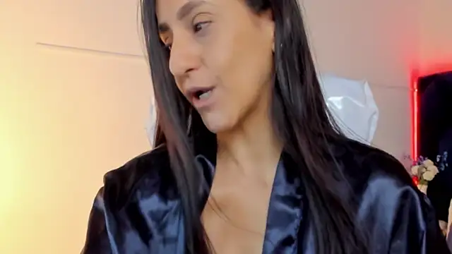 lauren fit online show from March 2026 06:43:01 PM