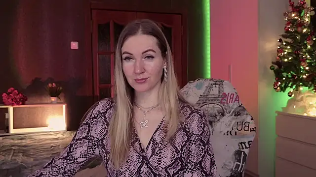 Snapshot of Hello_Lisha chatting on December 2025 08:19:02 AM Hello Lisha online show from December 2025 08:19:02 AM