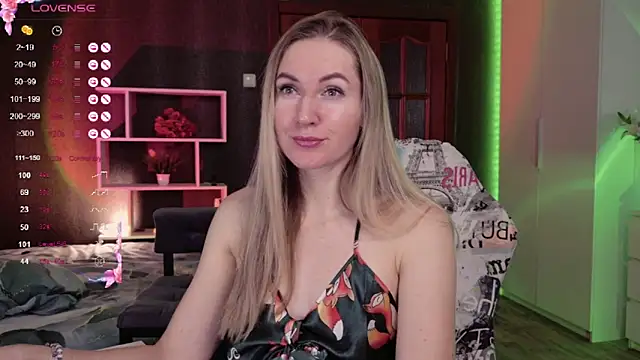 Snapshot of Hello_Lisha chatting on November 2025 08:26:02 AM Hello Lisha online show from November 2025 08:26:02 AM