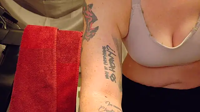 wetgerman 2 online show from December 2025 05:10:02 AM