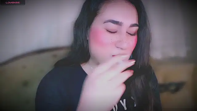 Snapshot of MERA_arab chatting on February 2025 09:17:01 PM MERA arab online show from February 2025 09:17:01 PM