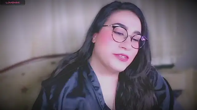 Snapshot of MERA_arab chatting on February 2025 12:18:01 AM MERA arab online show from February 2025 12:18:01 AM