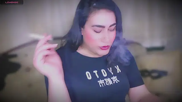 Snapshot of MERA_arab chatting on January 2025 11:02:01 PM MERA arab online show from January 2025 11:02:01 PM