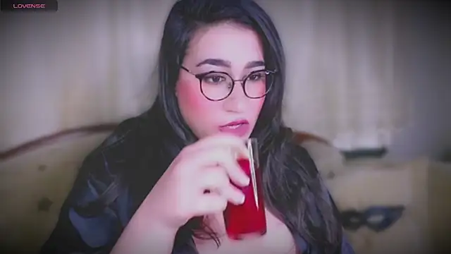 Snapshot of MERA_arab chatting on January 2025 09:16:01 PM MERA arab online show from January 2025 09:16:01 PM