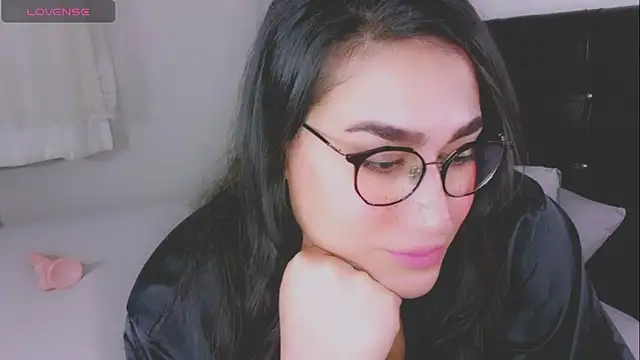 Snapshot of MERA_arab chatting on November 2025 03:21:02 AM MERA arab online show from November 2025 03:21:02 AM