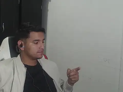 kylian 07 online show from February 2026 01:49:02 AM