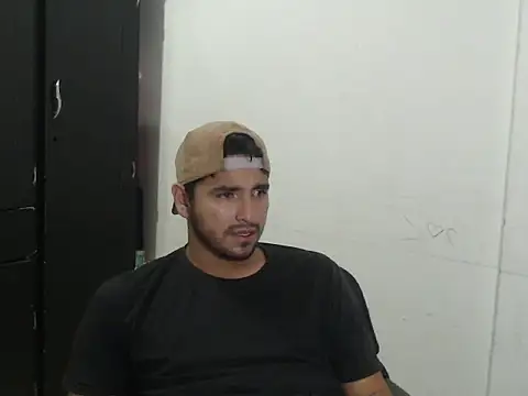 kylian 07 online show from November 2025 02:25:01 AM